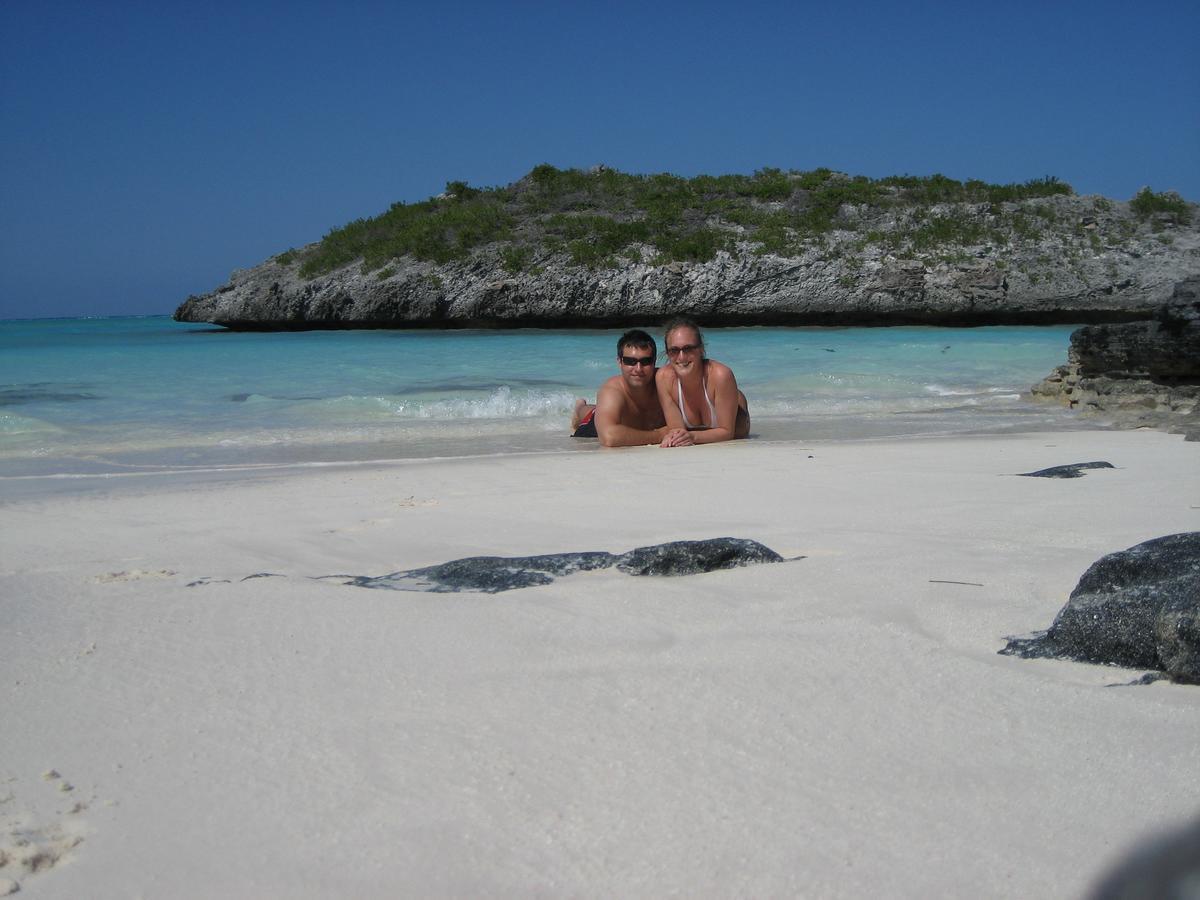 Hollywood Beach Suites Turks And Caicos Whitby Екстер'єр фото